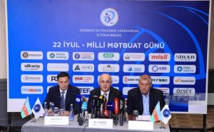 Azərbaycan Voleybol Federasiyası 90deqiqe.Az-ı təltif edib - FOTOLAR