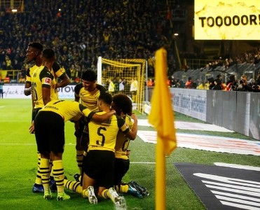 Borussia Dortmund Bayern'i məğlub etdi