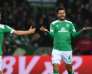 Werder Bremen'dən inamlı qələbə