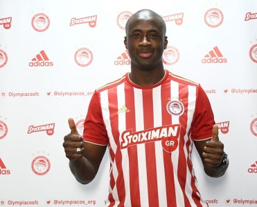 Yaya Toure Yunanıstan klubundan ayrıldı