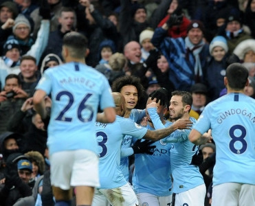 Manchester City qələbə qazandı