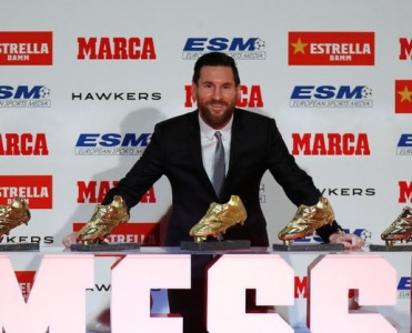 Messi "Qızıl Ayaqqabı" mükafatını alıb