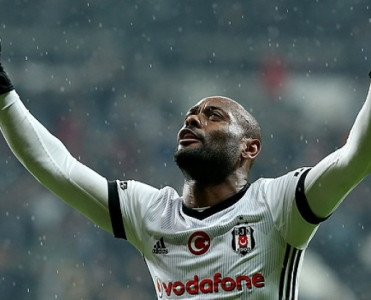 Agent Beşiktaş-dan FİFA-ya şikayət edə bilər