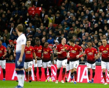 Everton və Manchester United'dən qələbə