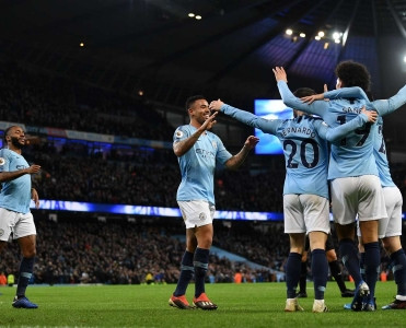 Manchester City qələbə qazandı