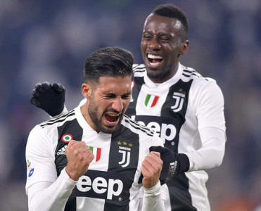 Juventus qələbə qazandı