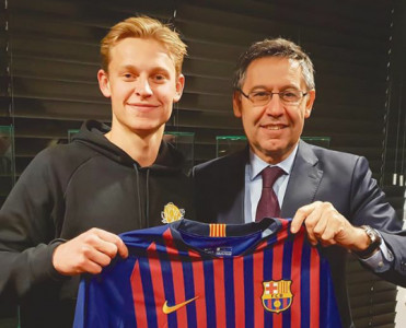 Barcelona de Jong'u açıqladı