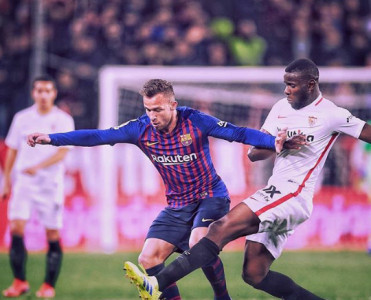 Barcelona səfərdə Sevilla'ya uduzdu