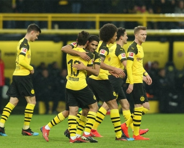 Borussia Dortmund və Bayer'dən darmadağın