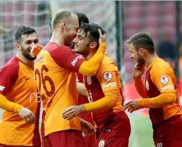 Galatasaray 1/4 finalda