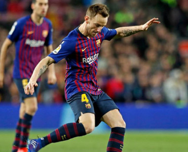 Rakitic İtaliya klubunun hədəfində