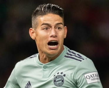 James Juventus'a keçir? - Atası açıqladı