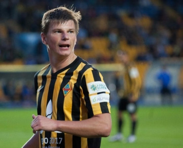 Arshavin: "Qarabağ" ÇL-nın qrup mərhələsinə yüksəlməklə böyük hay-küy qopardı"