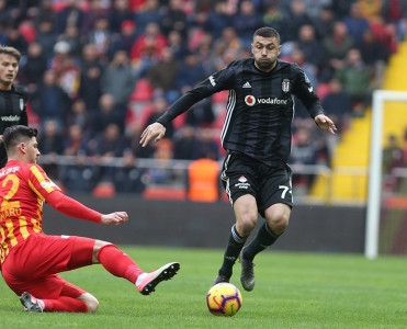 Beşiktaş'dan xal itkisi, Fənərbaxça'dan qələbə