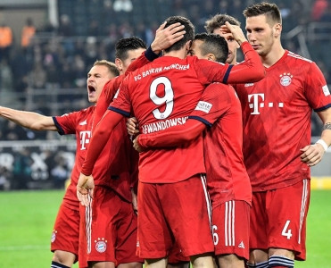 Bayern səfərdə Borussia'nı darmadağın etdi