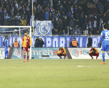 Liderdən qələbə, Galatasaray xal itirdi