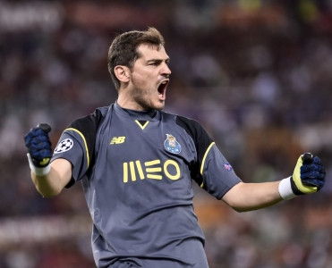 Casillas Ronaldonu geridə qoydu