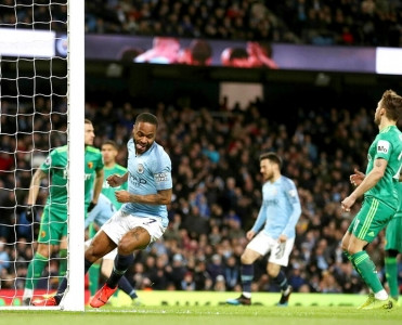 Tottenham uduzdu, Manchester City'dən qələbə