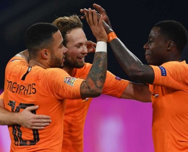 Belçika Rusiyanı, Hollandiya Belarusu məğlub etdi