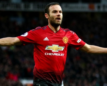 Mata "Manchester United"in təklifini rədd etdi