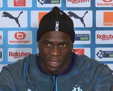 “Mən axmaq deyiləm” - Balotelli