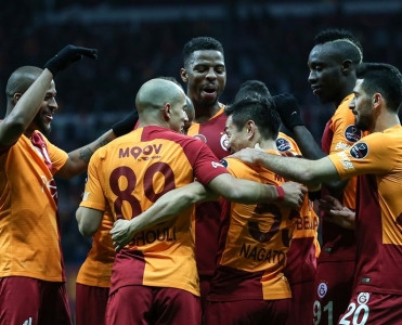 Galatasaray və Trabzonspor'dan qələbə