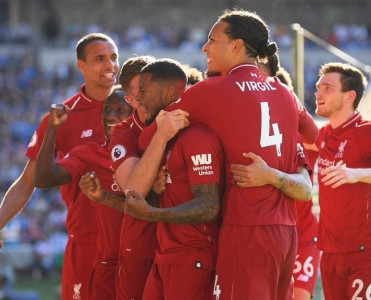 "Liverpool" zirvədə, "Arsenal" uduzdu