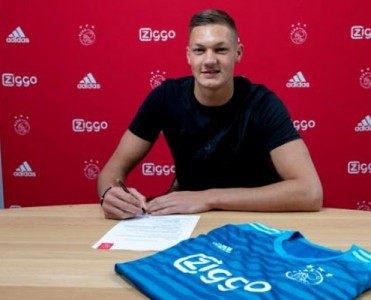 "Ajax" yeni transferindən qisasını belə aldı- qeyri-adi təqdimat