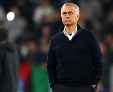 "Guardiola və Kloppun yerində olmaq istəyərdim" - Mourinho