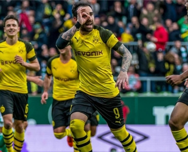 Bayern'dən qələbə, Borussia'dan xal itkisi