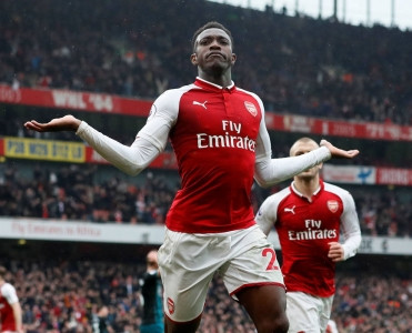 Arsenal onu göndərir