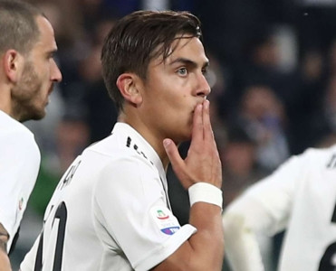 Juventus onu 100 milyona satır