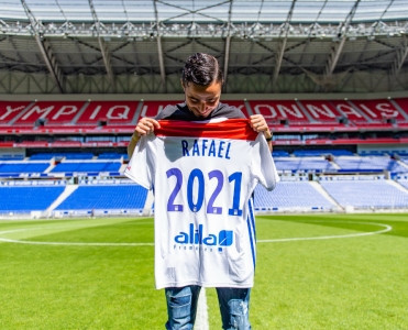 Lyonda yeni müqavilə