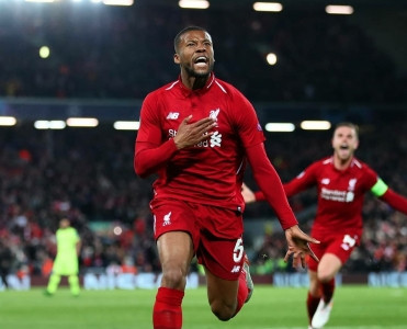 Enfield'də möhtəşəm geri dönüş - Liverpool finalda!