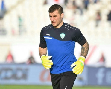 Özbəkistan millisinin qapıçısı 8 aylıq cəzalanıb