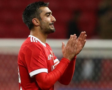 Aleksandr Səmədov karyerasını bitirir