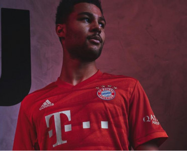 "Bayern"nin yeni forması - FOTO