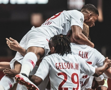 Lyon, Lille və PSG'dən darmadağın