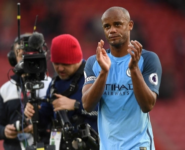 Kompany Manchester City'dən ayrılır