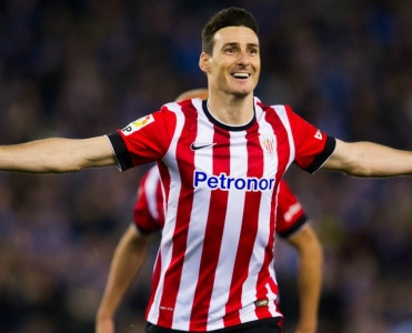 Athletic'də yenİ müqavilə