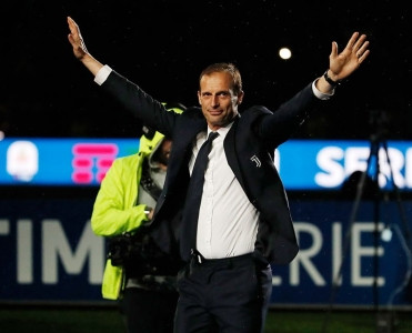 Alleqri Milan'a qayıdır?