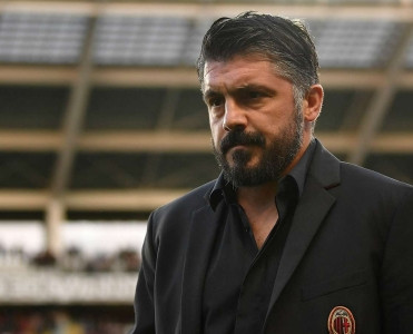 Milan Qattuzo ilə yollarını ayırdı