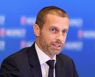 UEFA prezidenti: "Futbol üçün məsafə olmamalıdır"