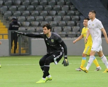 Emil Balayev penaltini qurtardı - VİDEO