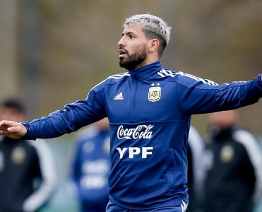 Aquero karyerasını başa vuracağı klubu açıqladı