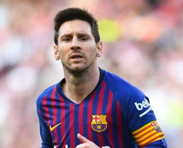 Messi Ronaldonun hegemonluğuna son qoydu