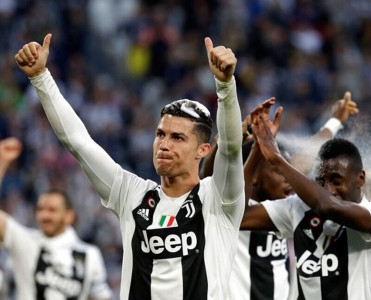 Mənim futbolda deməyə hələ sözüm var - Ronaldo