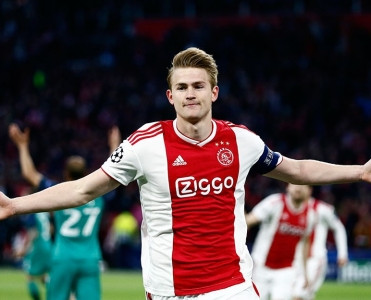 De Liqt Barcelona'ya keçir? - özü açıqladı