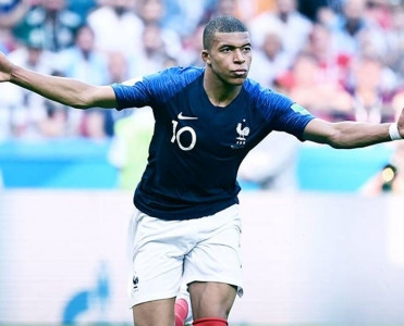 20 yaşında 100-cü qol