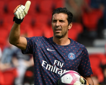 Buffon'un oynamaq istədiyi klub - agenti açıqladı